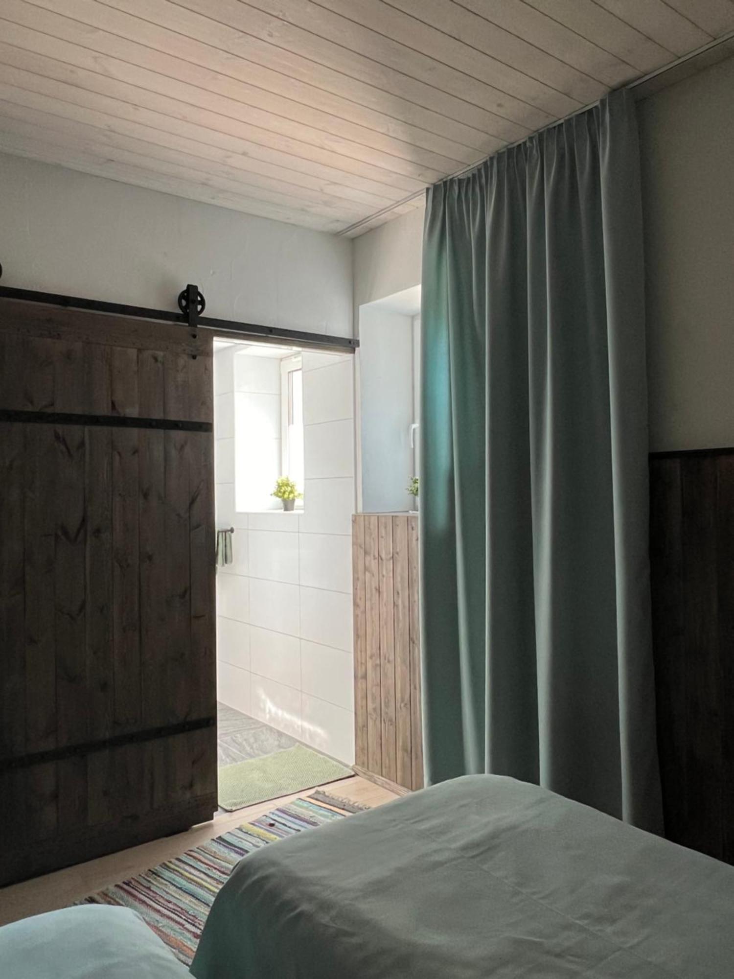 Kihnu Sadama Oeoemaja Guesthouse Lemsi Εξωτερικό φωτογραφία